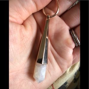 VINCE CAMUTO CRYSTAL PENDANT NECKLACE